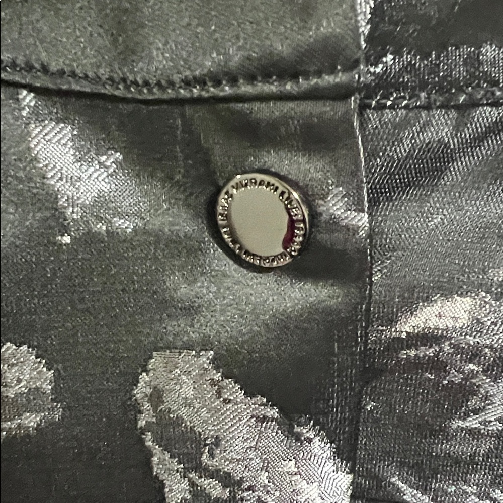 Isaac Mizrahi Black and Gray Floral Blouse - Picture 3 of 5